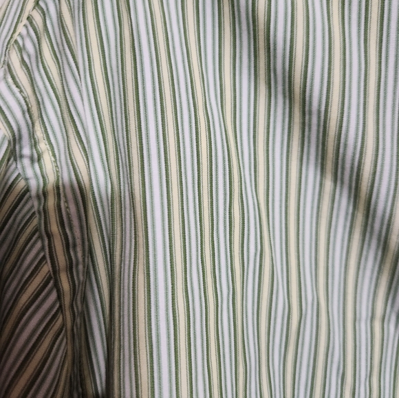 Banana Republic Men's Light Green Striped Shirt - Picture 7 of 15